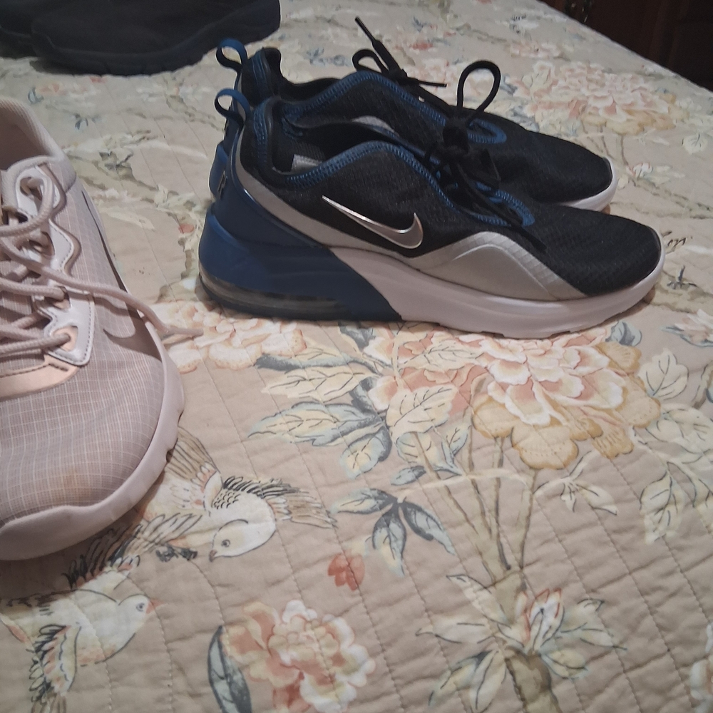 Nike Women's Athletic Shoes - Black, Blue, and Silver Accents